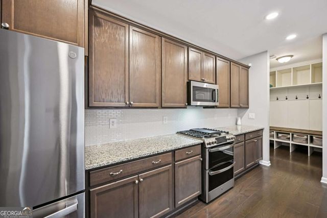 1851 Primrose Park Road, Sugar Hill, GA 30518