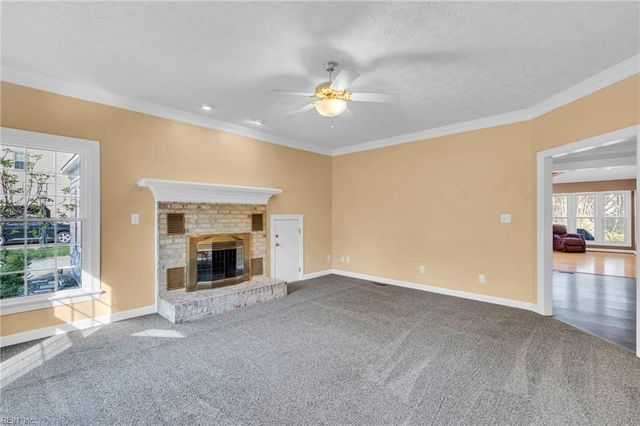 111 Manassas LOOP, Yorktown, VA 23693