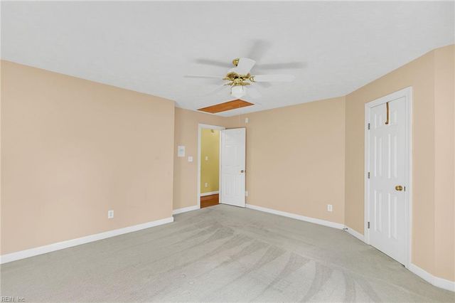 111 Manassas LOOP, Yorktown, VA 23693