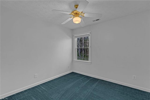 111 Manassas LOOP, Yorktown, VA 23693