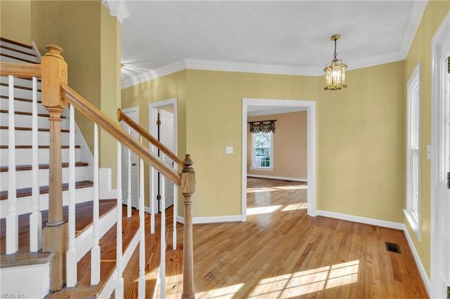 111 Manassas LOOP, Yorktown, VA 23693