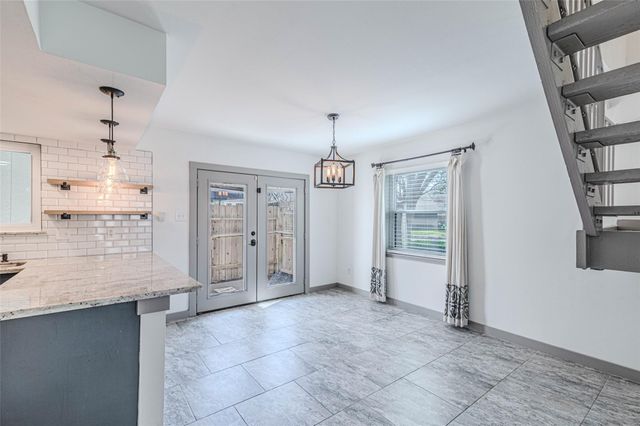 10010 Knoboak Drive 33, Houston, TX 77080