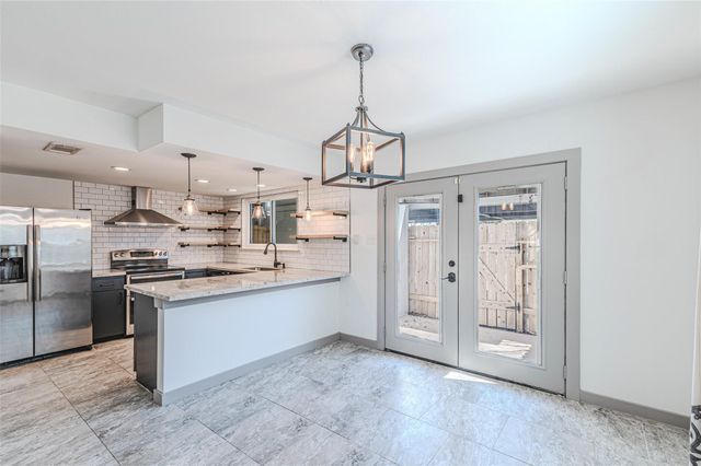 10010 Knoboak Drive 33, Houston, TX 77080