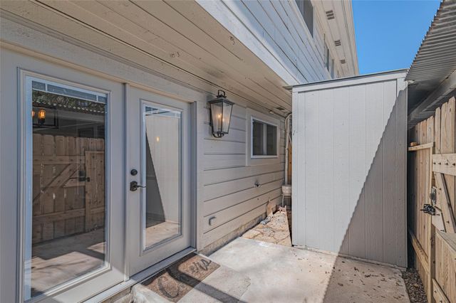 10010 Knoboak Drive 33, Houston, TX 77080