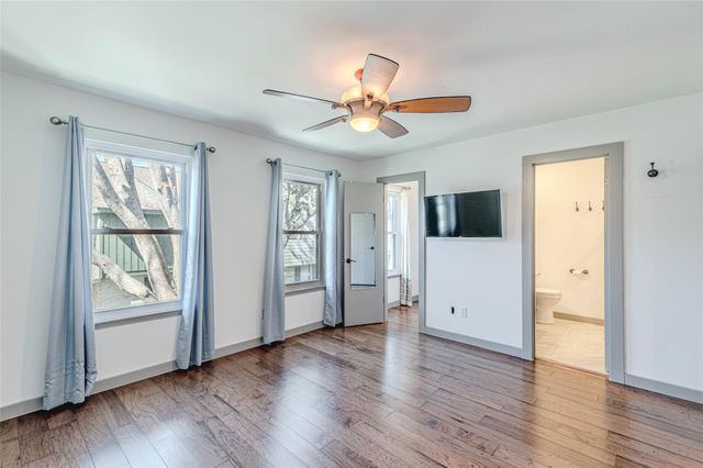 10010 Knoboak Drive 33, Houston, TX 77080