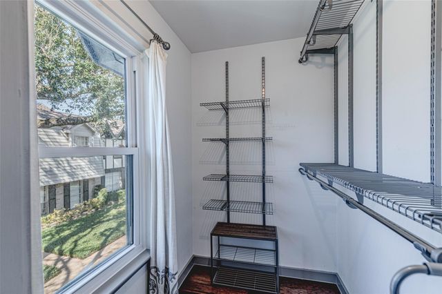 10010 Knoboak Drive 33, Houston, TX 77080