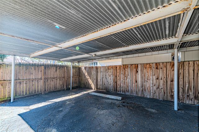 10010 Knoboak Drive 33, Houston, TX 77080