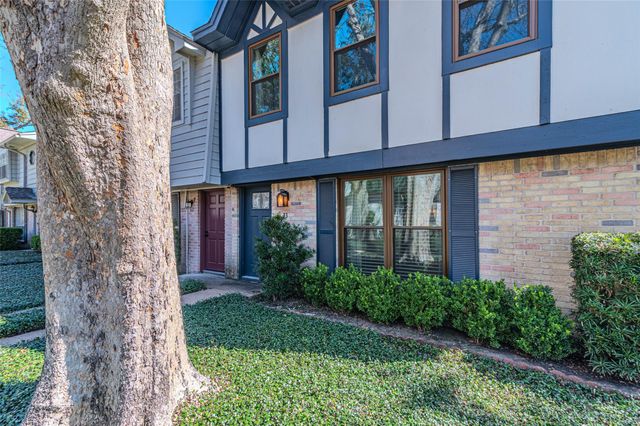 10010 Knoboak Drive 33, Houston, TX 77080