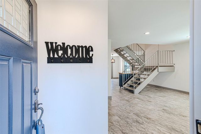 10010 Knoboak Drive 33, Houston, TX 77080