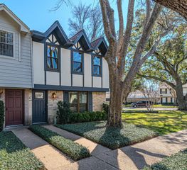 10010 Knoboak Drive 33, Houston, TX 77080