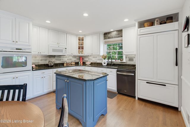 3029 Beals Branch Dr, Louisville, KY 40206