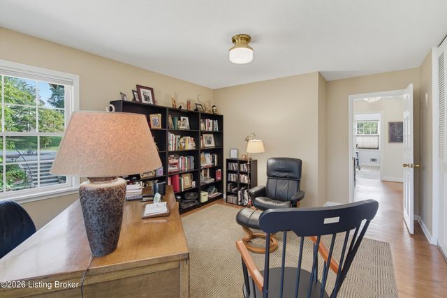 3029 Beals Branch Dr, Louisville, KY 40206