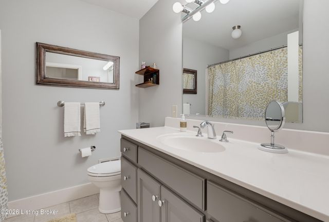 3029 Beals Branch Dr, Louisville, KY 40206