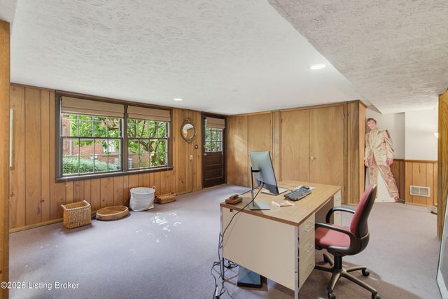 3029 Beals Branch Dr, Louisville, KY 40206