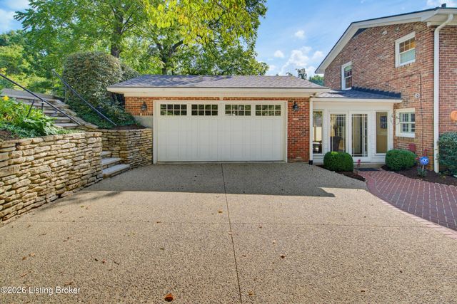 3029 Beals Branch Dr, Louisville, KY 40206