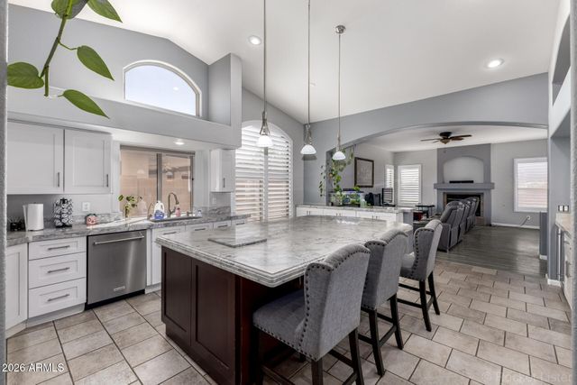 891 E GAIL Drive, Gilbert, AZ 85296