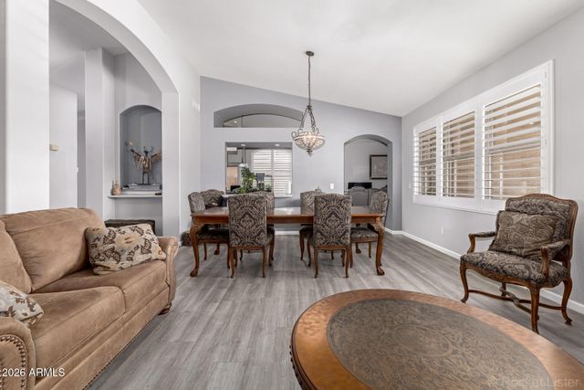 891 E GAIL Drive, Gilbert, AZ 85296
