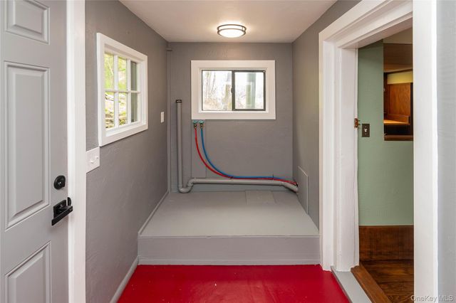 1625 Route 32, Saugerties, NY 12477