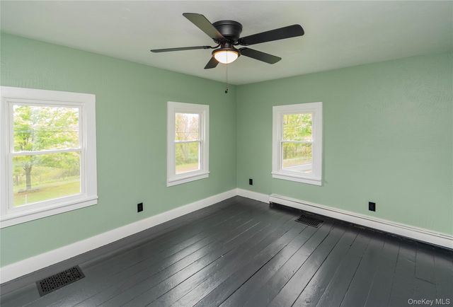 1625 Route 32, Saugerties, NY 12477