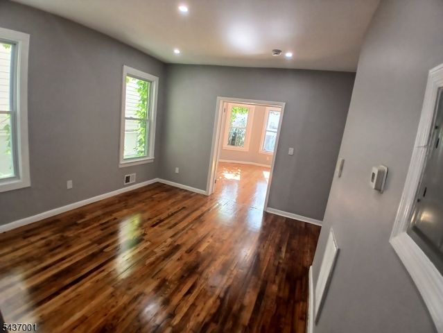 118 Seymour Ave, Newark City, NJ 07108