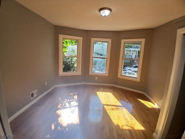 118 Seymour Ave, Newark City, NJ 07108