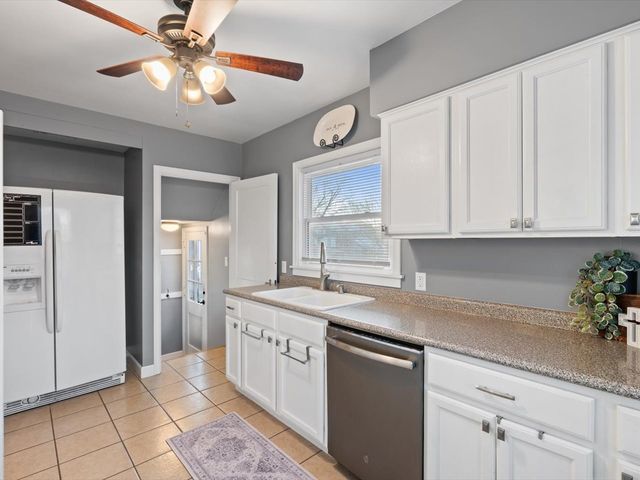 2304 Elm Street, Davenport, IA 52803