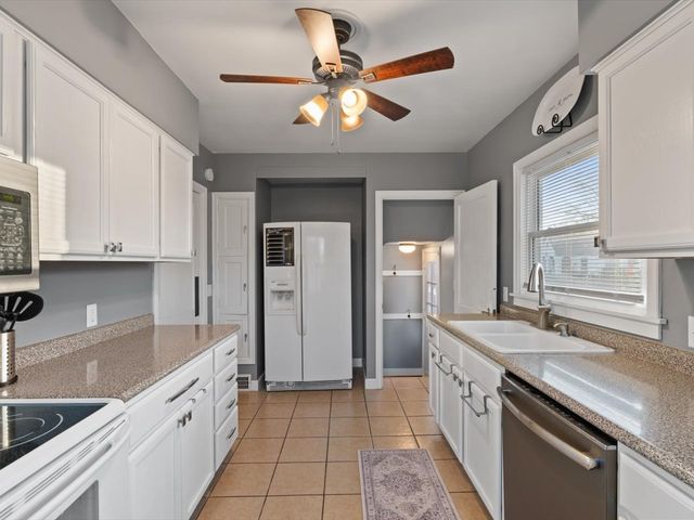 2304 Elm Street, Davenport, IA 52803