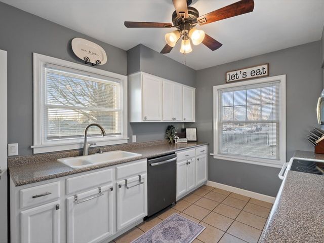 2304 Elm Street, Davenport, IA 52803