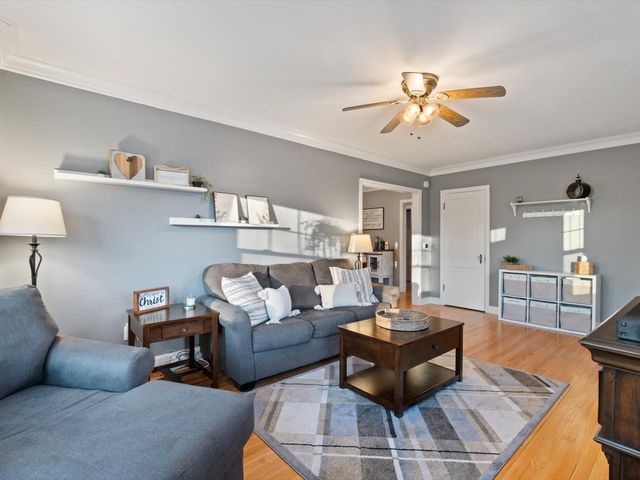 2304 Elm Street, Davenport, IA 52803