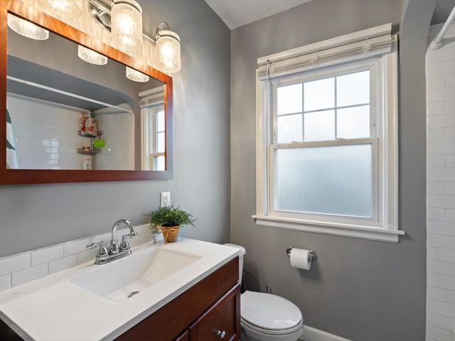 2304 Elm Street, Davenport, IA 52803