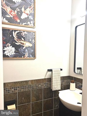 18 SHAWNEE TRL, Burlington, NJ 08016