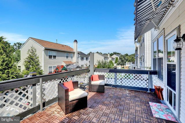 18 SHAWNEE TRL, Burlington, NJ 08016