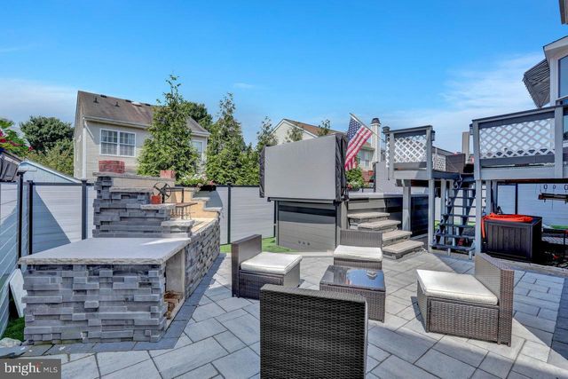 18 SHAWNEE TRL, Burlington, NJ 08016