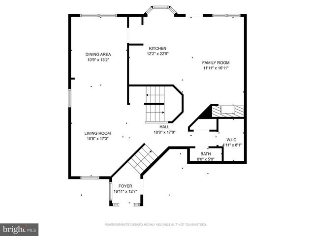 18 SHAWNEE TRL, Burlington, NJ 08016