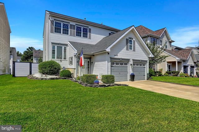 18 SHAWNEE TRL, Burlington, NJ 08016