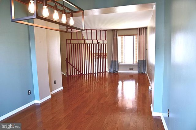 18 SHAWNEE TRL, Burlington, NJ 08016