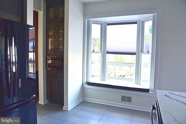 18 SHAWNEE TRL, Burlington, NJ 08016