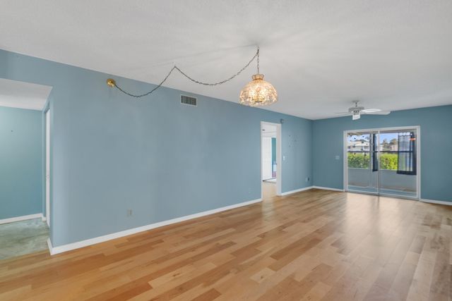 356 Grove Isle Circle, Vero Beach, FL 32962