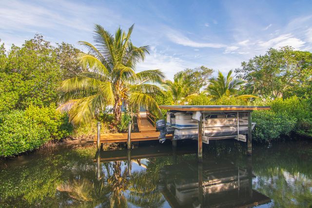 356 Grove Isle Circle, Vero Beach, FL 32962