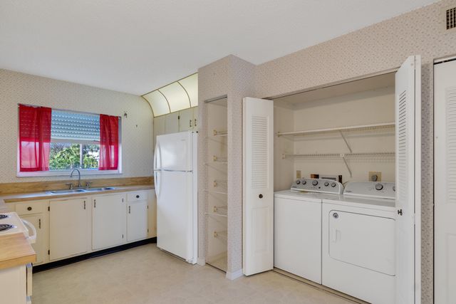 356 Grove Isle Circle, Vero Beach, FL 32962