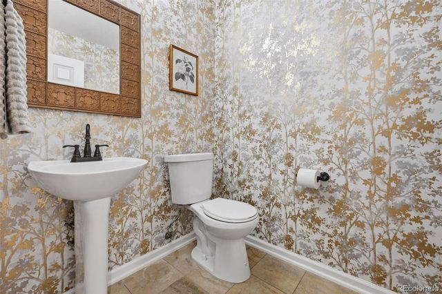 5498 S Helena Street, Aurora, CO 80015
