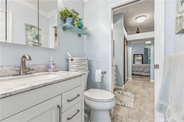 25873 McBean Parkway 54, Valencia, CA 91355