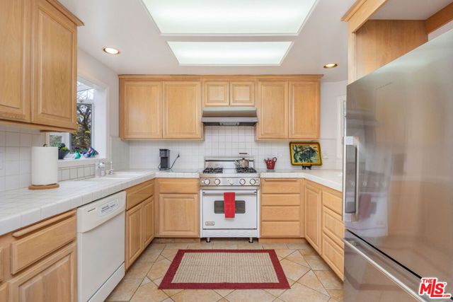 16801 W Sunset Boulevard, Pacific Palisades (los Angeles), CA 90272