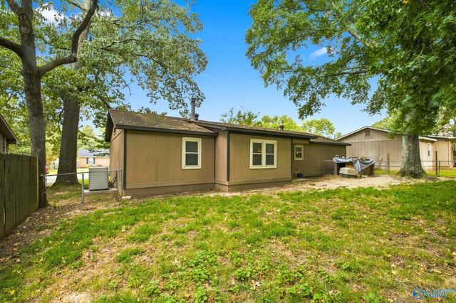 1604 Wilshire Avenue SW, Decatur, AL 35603