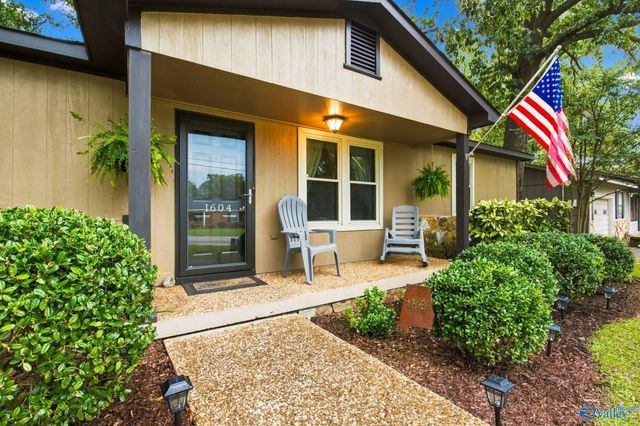 1604 Wilshire Avenue SW, Decatur, AL 35603