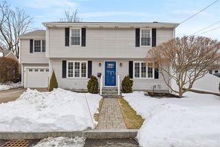 40 Weeden Avenue, East Providence, RI 02916