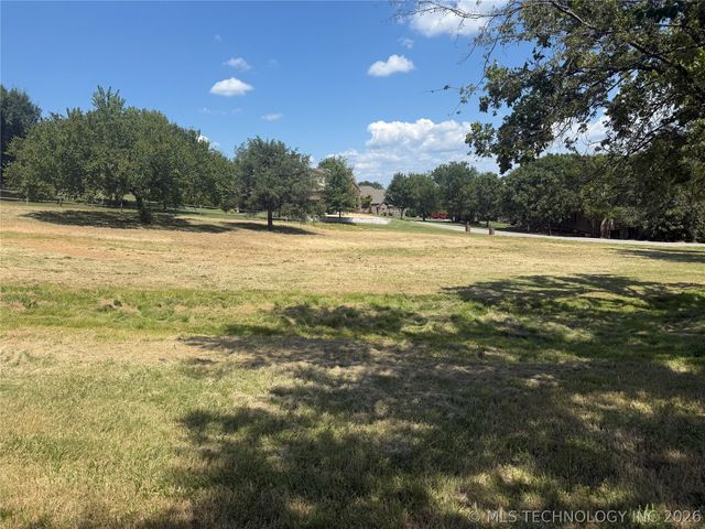 S 283rd East Avenue, Broken Arrow, OK 74014