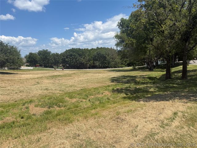 S 283rd East Avenue, Broken Arrow, OK 74014