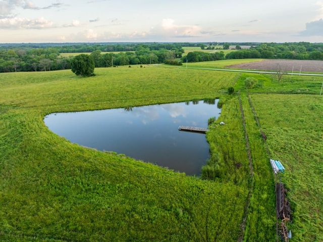 570 SE PP Highway, Leeton, MO 64761