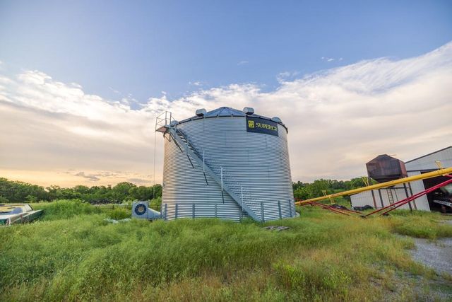 570 SE PP Highway, Leeton, MO 64761